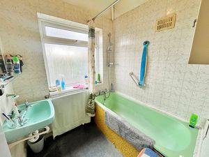 Photo 5- click for photo gallery